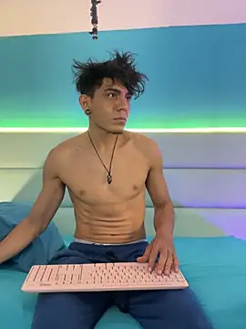 abrilandjulian online show from March 23, 11:38 am