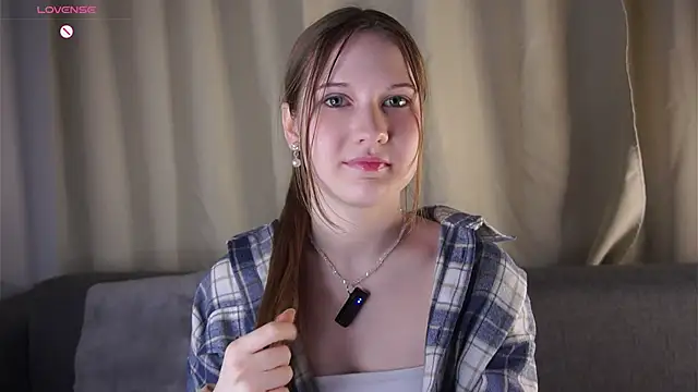 KourtneyRevira online show from April 21, 11:28 am