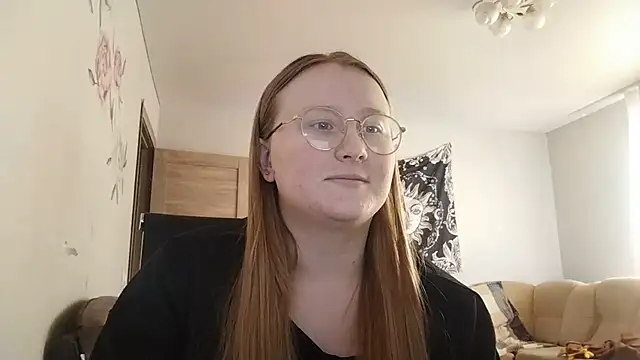 AnikaLipps online show from April 25, 12:41 pm