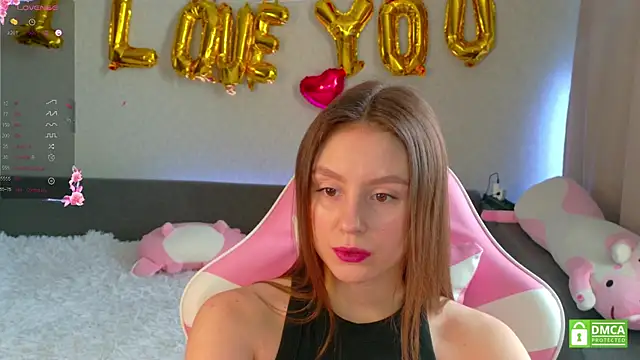 KateNickson online show from February 24, 5:17 am