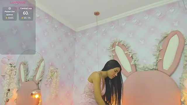 Isabellaa Rosee online show from April 26, 7:33 pm