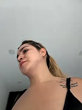 violet-grey online show from April 24, 1:14 pm