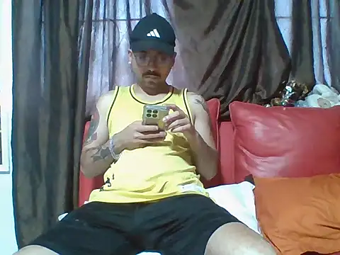 Karamel444 online show from March 2, 11:32 pm