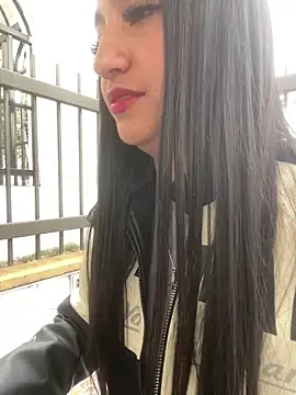 Daniela Pink online show from February 18, 1:32 pm