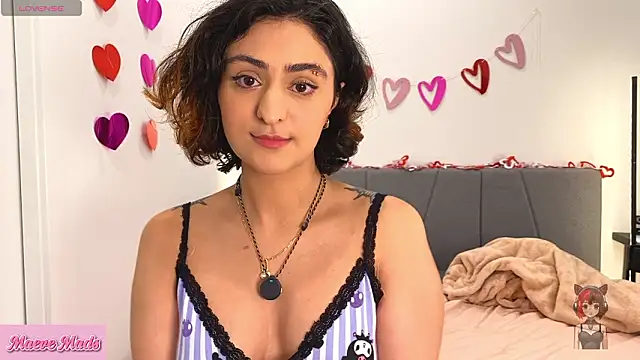 iammaeve online show from February 15, 7:57 pm