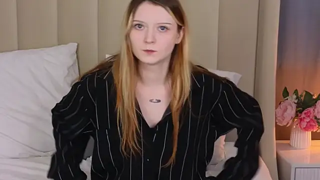 AlyssFrost online show from June 10, 3:28 am