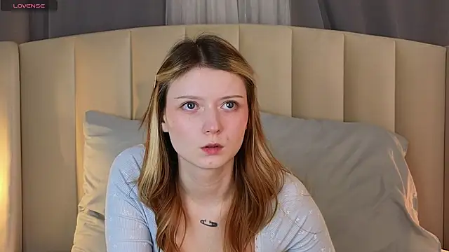 AlyssFrost online show from April 22, 9:17 am