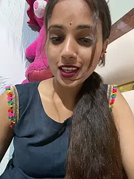 samayra1144 online show from April 25, 7:11 pm