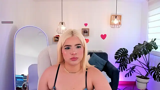 BarbieHannaB  online show from March 11, 7:16 pm