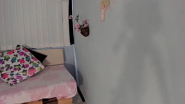 Amber Novoa online show from March 4, 12:34 pm