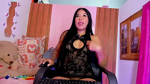 valenttina narvaez online show from April 10, 1:50 pm