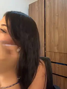 Luna rousse26 online show from April 18, 7:07 pm