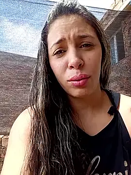 kiki milu online show from April 21, 4:47 pm