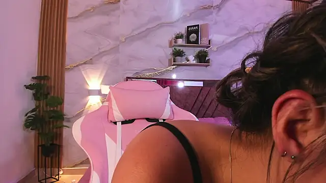 your whore Salome online show from March 20, 8:03 pm