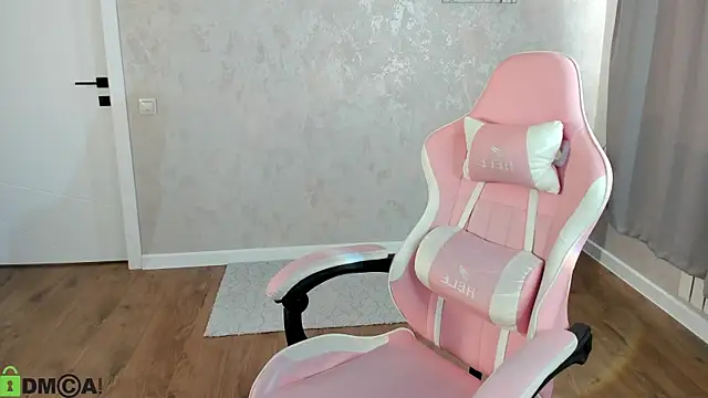 luna c0ra online show from April 29, 1:09 am