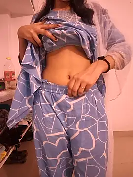 tanzum khan3202 online show from April 24, 1:25 pm