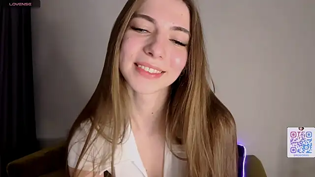 AmandaBales online show from April 20, 6:11 pm