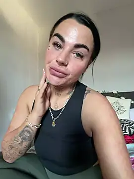 Darkfantisyx online show from April 22, 4:04 pm