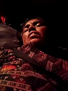 Hot re83 online show from March 6, 6:47 pm