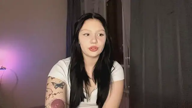 RaquelsHusband online show from March 10, 2:43 pm