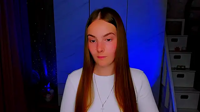 Maddy Wood  online show from June 5, 3:07 pm