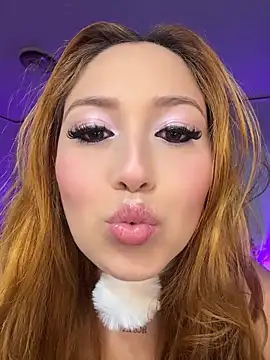 Kiarhatrixie1 online show from April 21, 5:42 pm