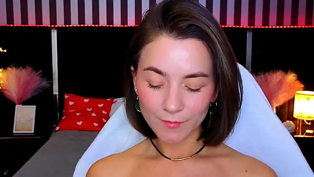 GracefulMichelle online show from April 25, 7:11 pm