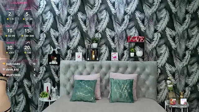 NicolleXPeach online show from March 8, 2:04 am