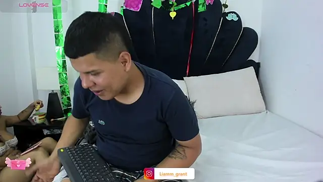 Greycy-and-Jack online show from March 17, 2:43 pm