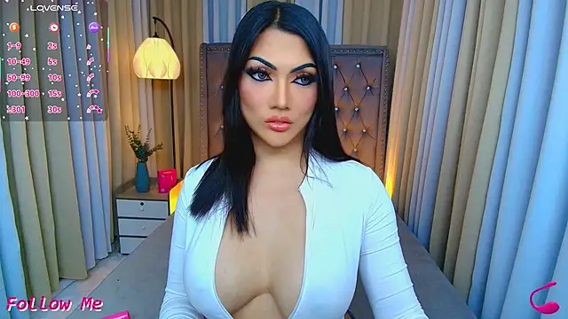 Laureen Hilton online show from April 13, 3:24 pm