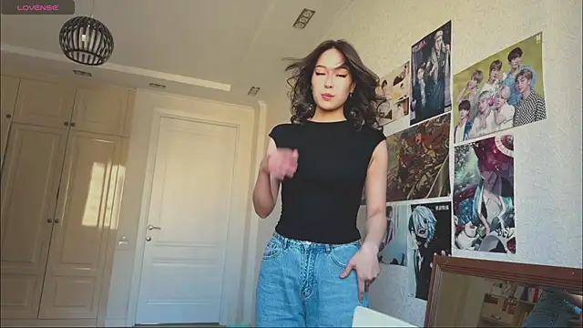 HannaOreo online show from July 10, 8:37 am