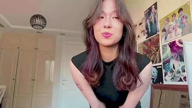 HannaOreo online show from June 19, 11:35 am
