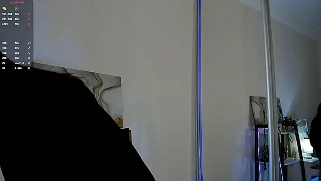 GrayceVavra online show from March 27, 5:02 pm