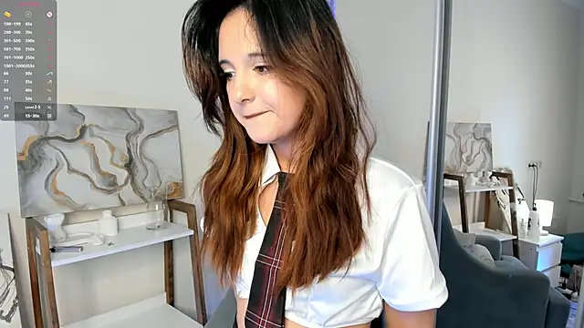 GrayceVavra online show from April 24, 5:05 pm