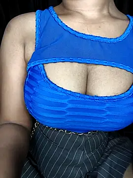 LINNI 3 online show from March 10, 5:39 pm