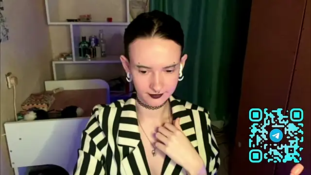 MabelDefina online show from April 23, 11:17 am