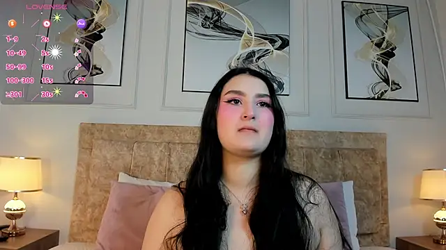 zoe moon   online show from April 23, 11:50 am