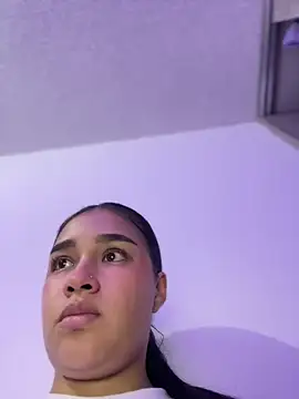 I Samanthaa online show from March 4, 1:23 am