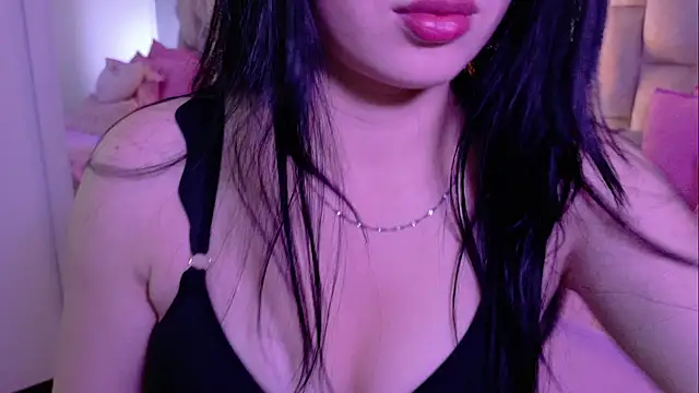 IsabellaRossi online show from June 23, 7:23 pm