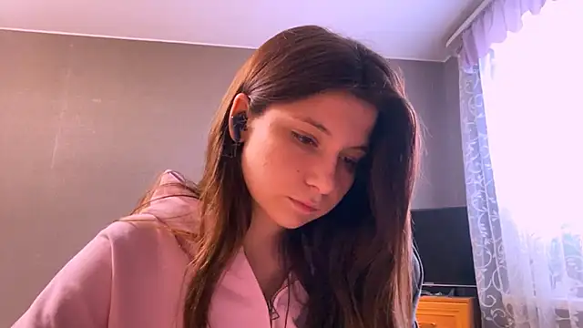 LunnaBliss online show from April 26, 1:42 pm