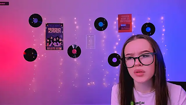 olivia rage online show from April 24, 8:39 am