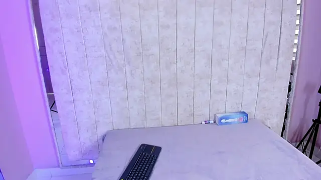  Mishell22 online show from March 10, 2:21 pm