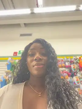 ZarahFerreira online show from April 22, 11:46 pm