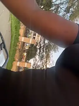 ZarahFerreira online show from March 17, 11:20 pm