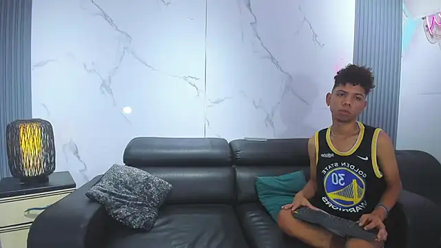 Spicy guys online show from April 25, 1:52 pm