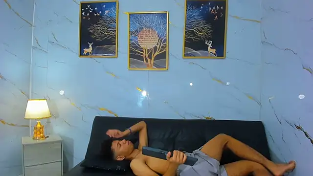 Spicy guys online show from April 24, 1:25 pm