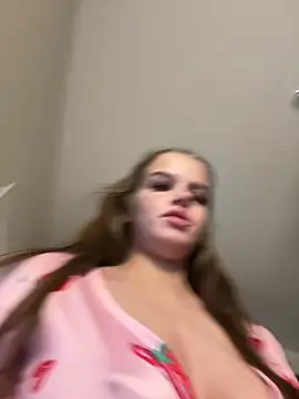 clarabarness15 online show from February 28, 5:40 am