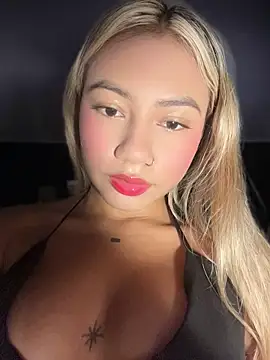 Dulce Sofi  online show from June 6, 11:00 pm