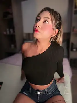 Dulce Sofi  online show from April 24, 11:07 pm