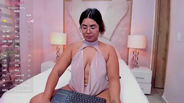 liz ariza4u online show from March 10, 3:10 am